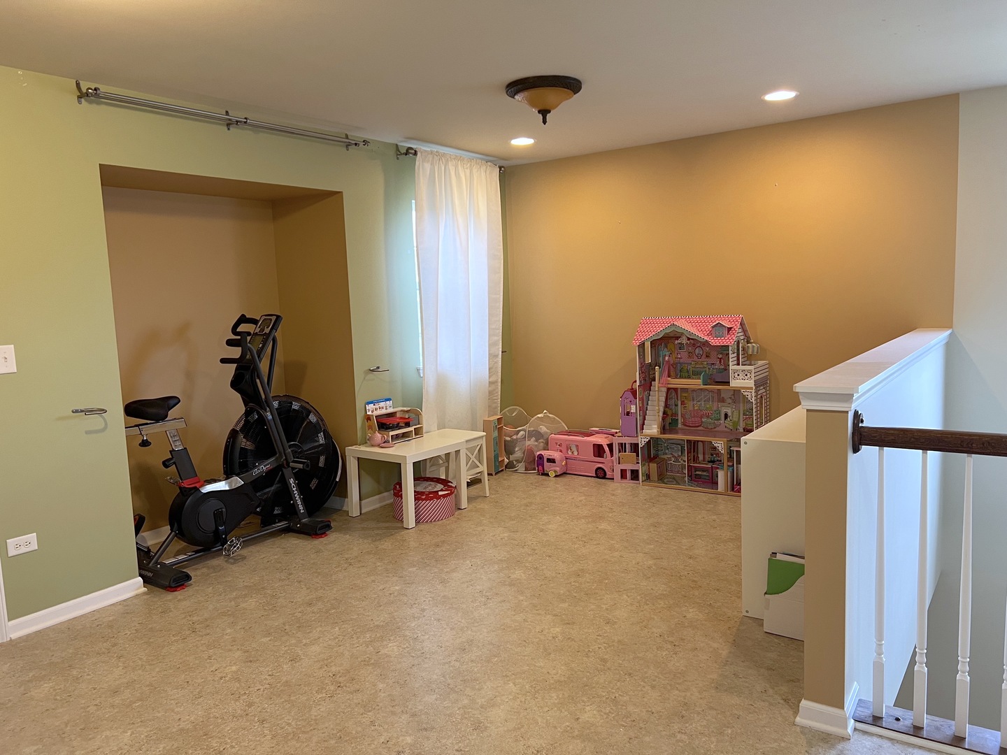 1037 Ravendale Court