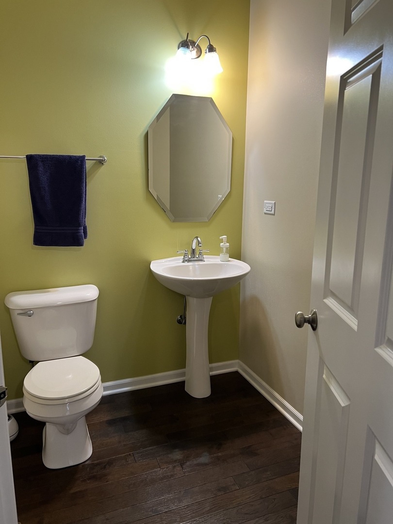 1037 Ravendale Court