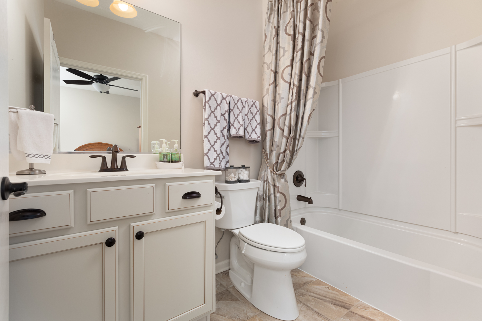 2904 Chevy Chase Lane