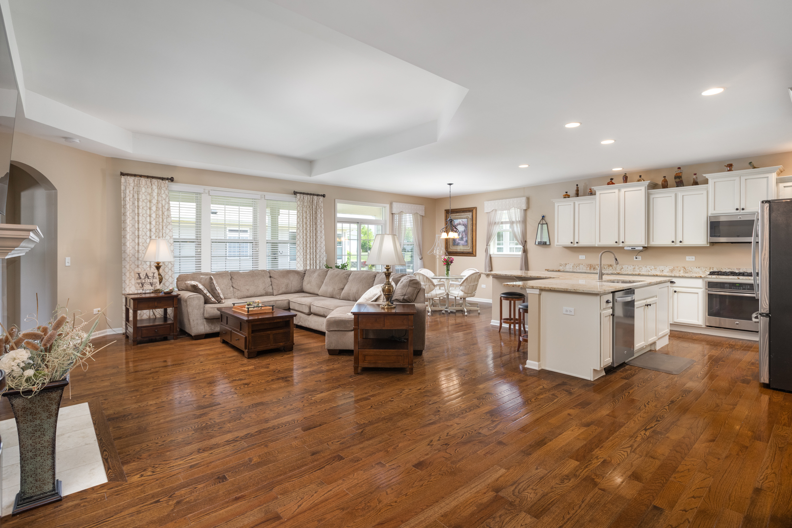 2904 Chevy Chase Lane