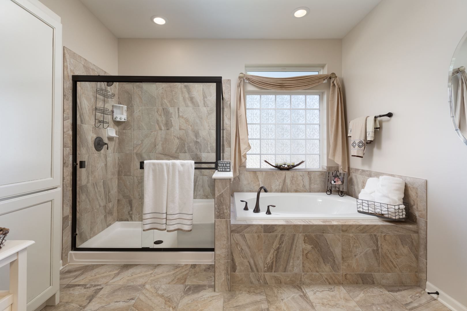 2904 Chevy Chase Lane