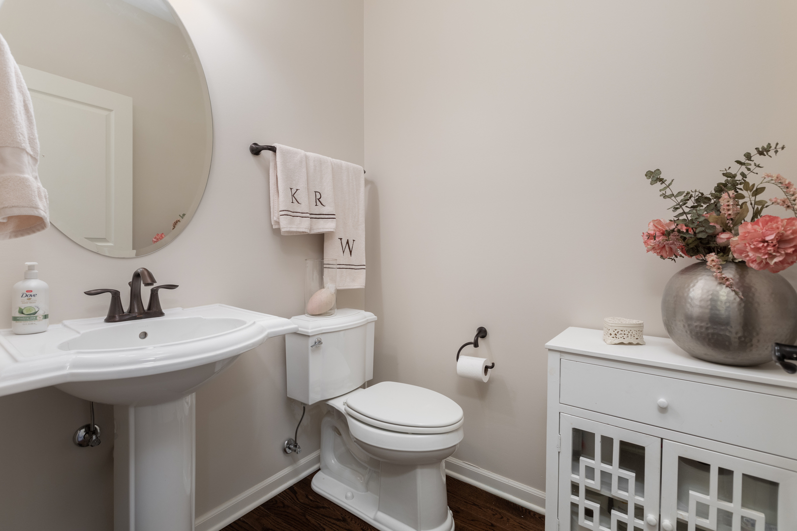 2904 Chevy Chase Lane