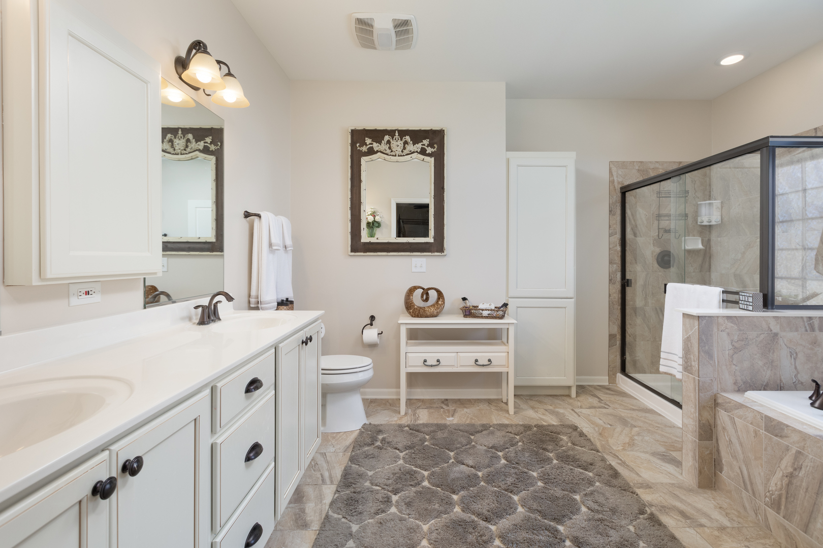 2904 Chevy Chase Lane