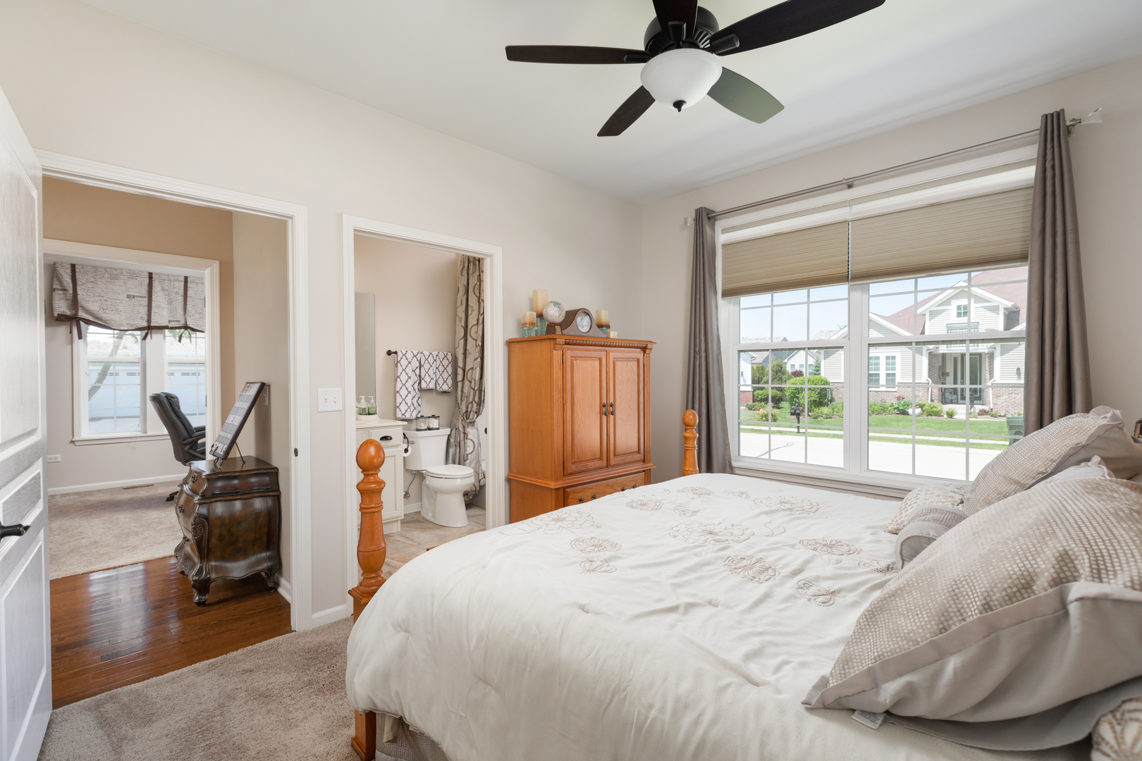 2904 Chevy Chase Lane