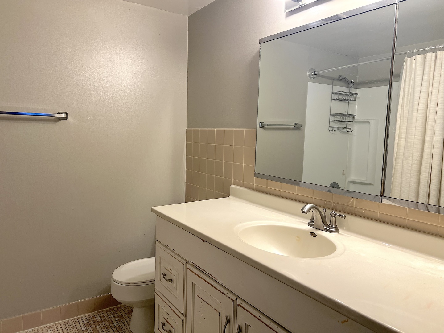 5S100 PEBBLEWOOD Lane Unit: E1