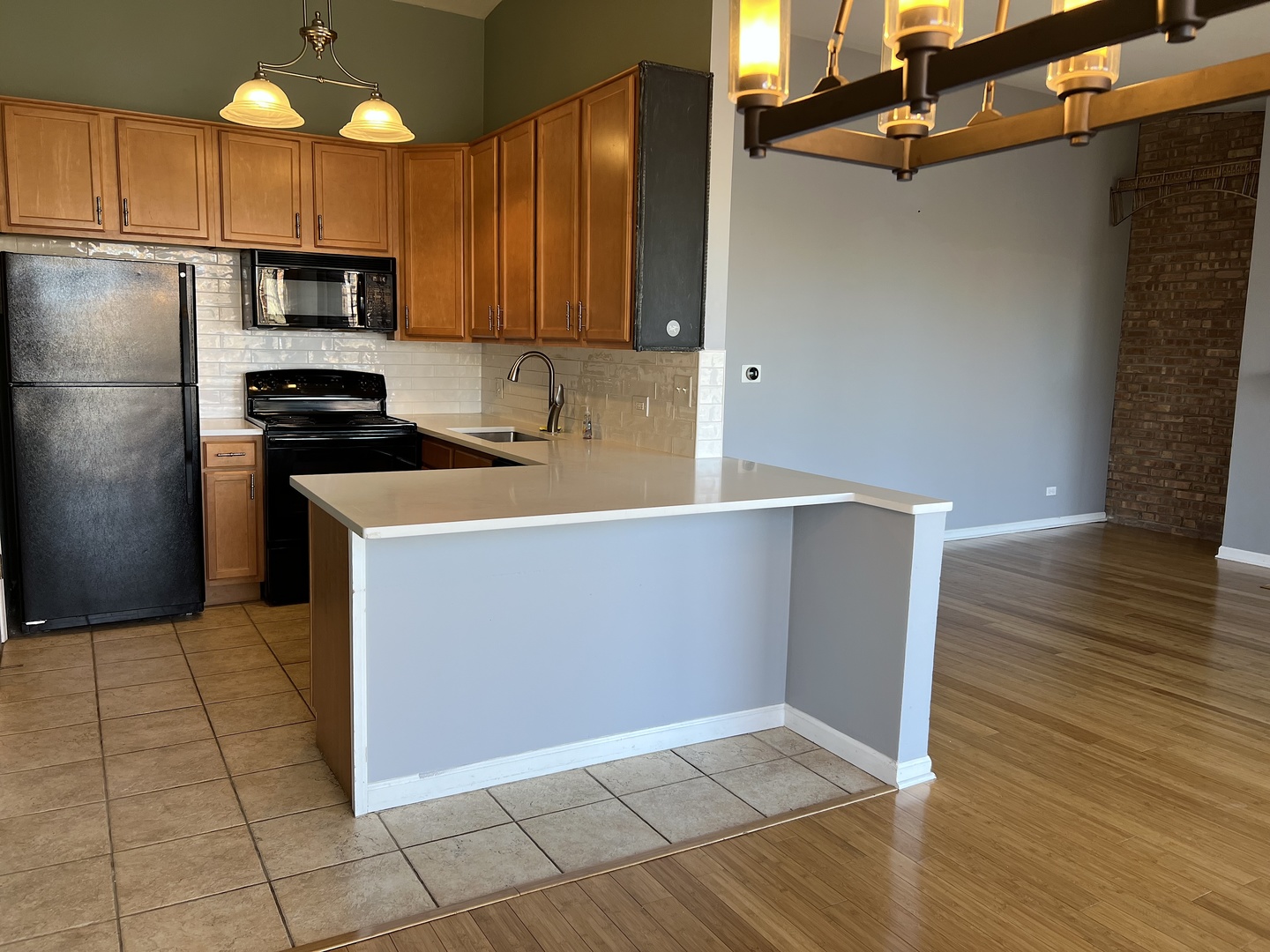 6012 E Lake Drive Unit: 2A