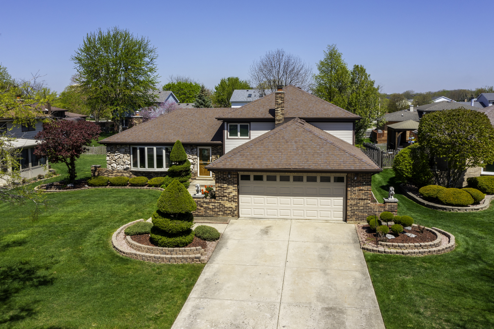 20w518 Elizabeth Drive