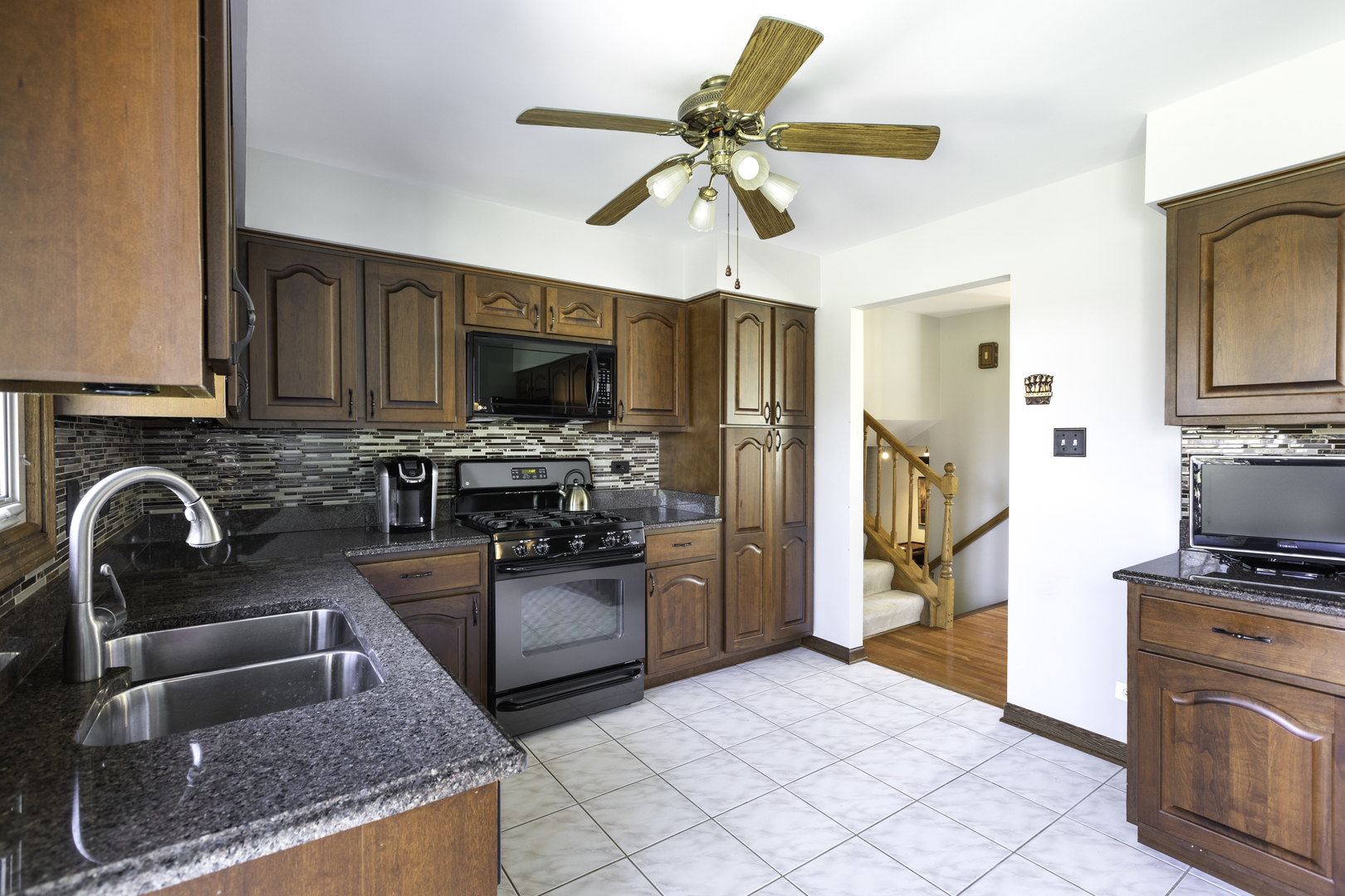 20w518 Elizabeth Drive