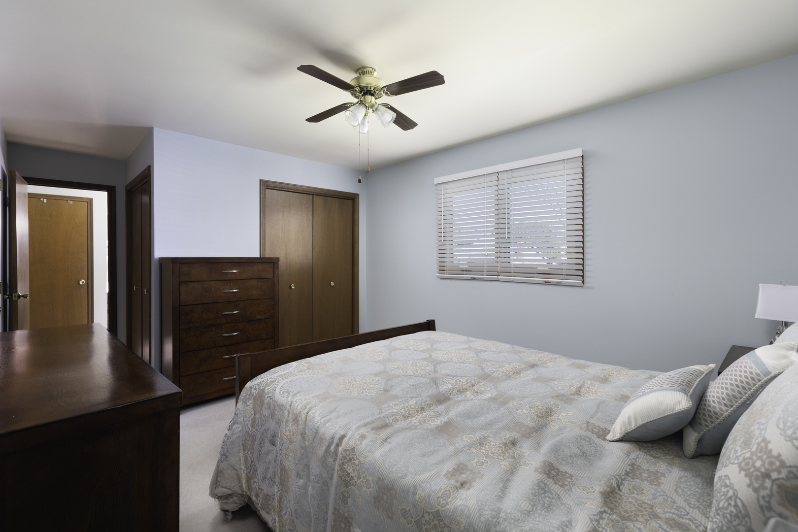 20w518 Elizabeth Drive