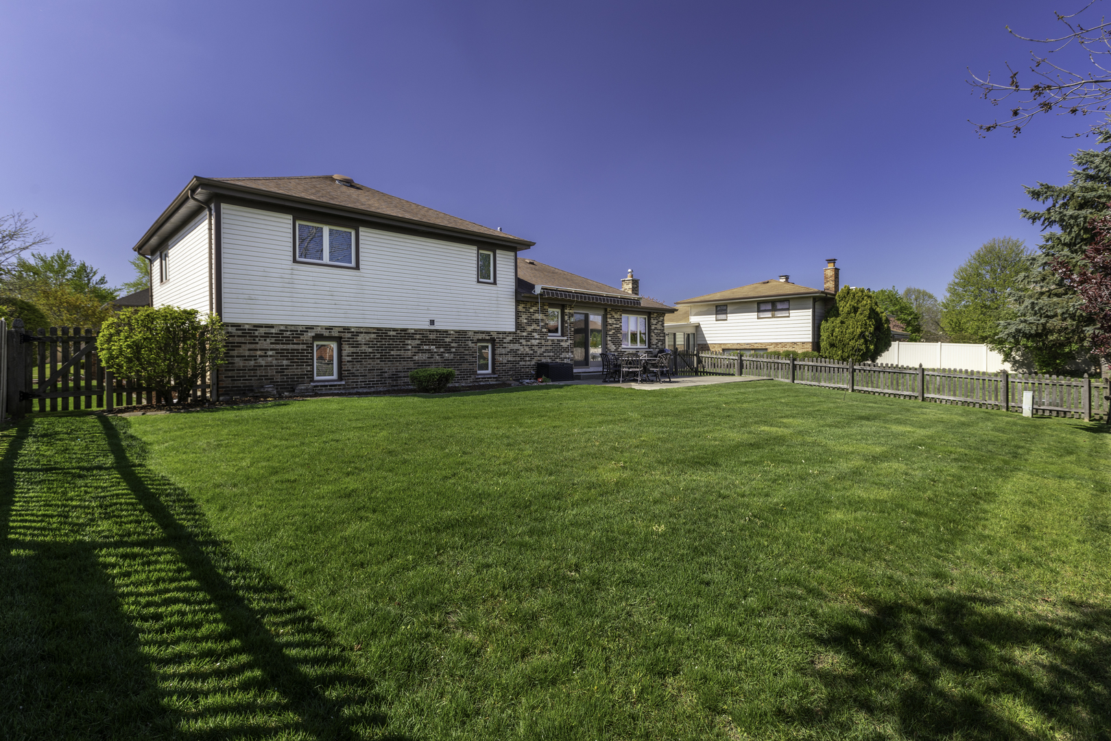 20w518 Elizabeth Drive