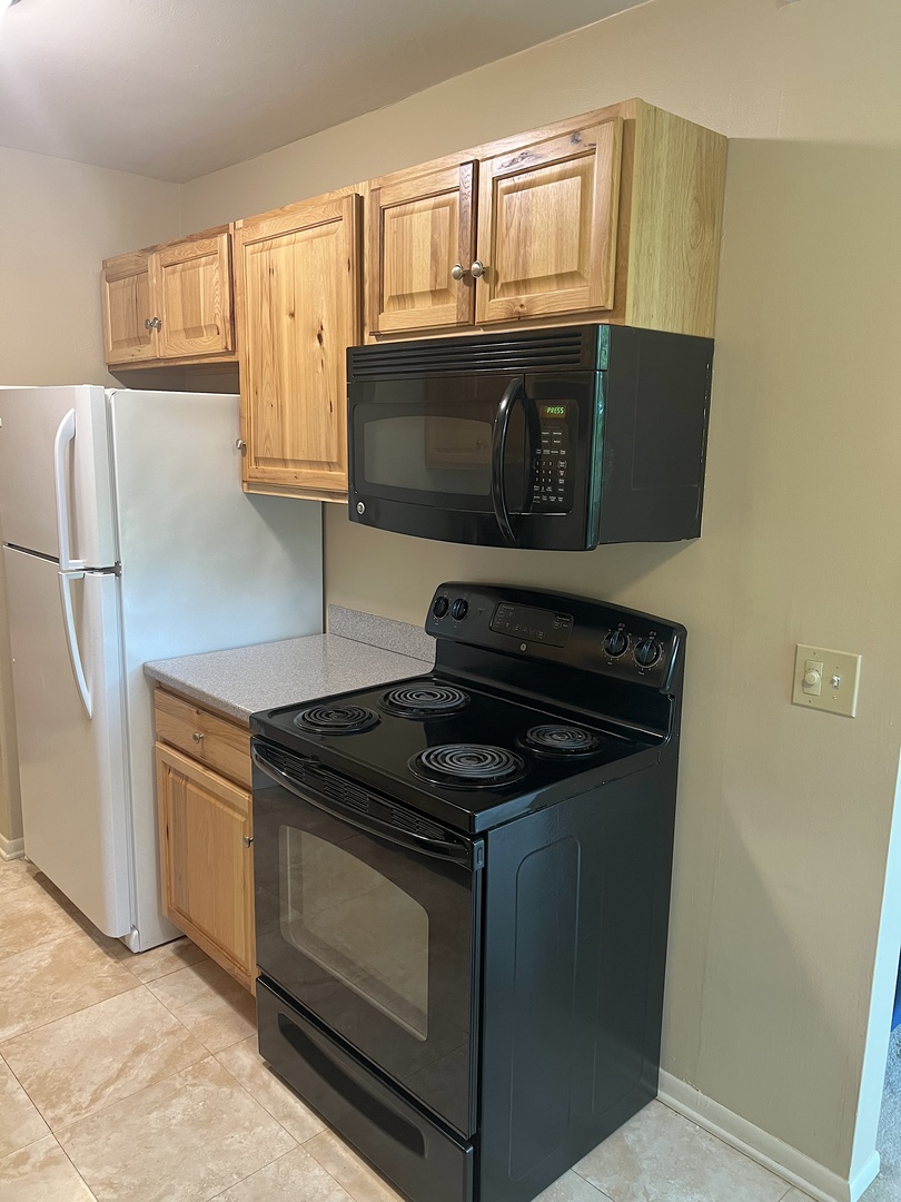 5500 Hillcrest Lane Unit: 1K