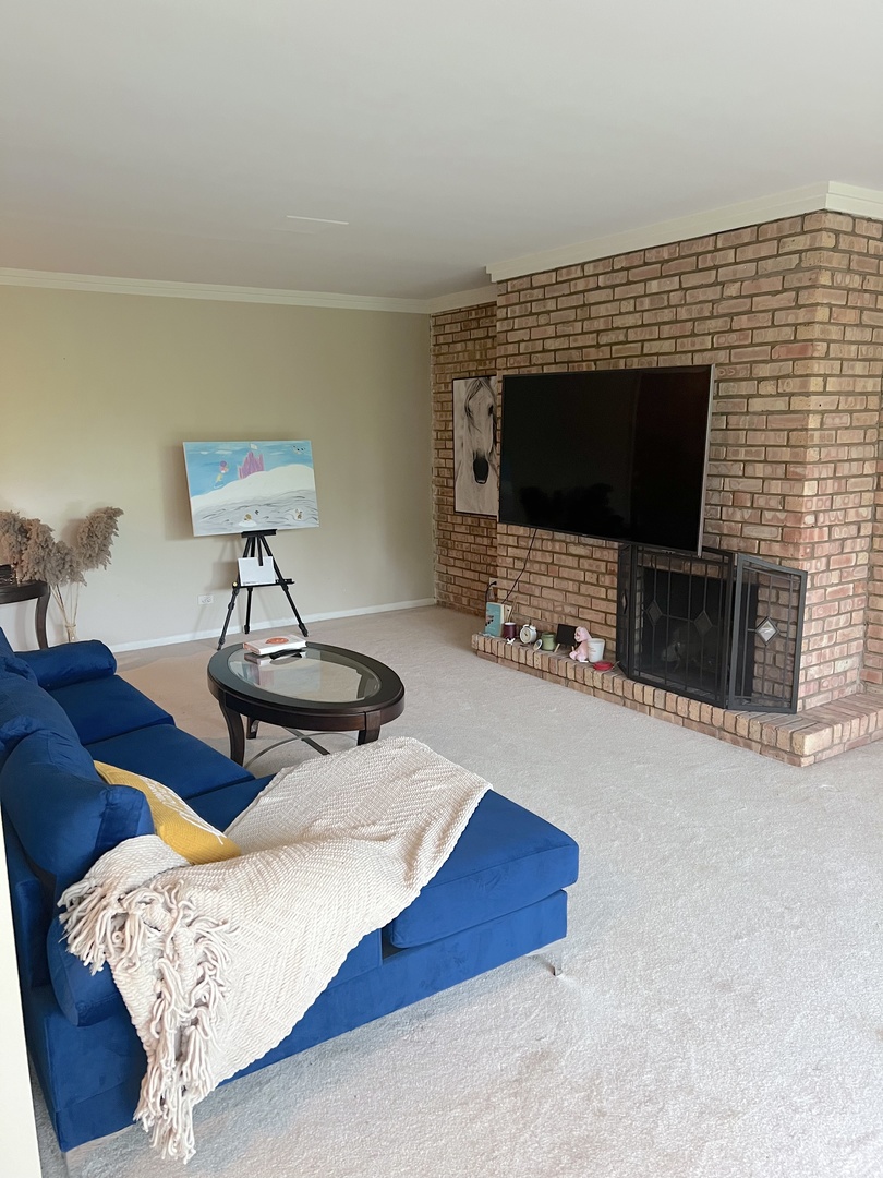 5500 Hillcrest Lane Unit: 1K