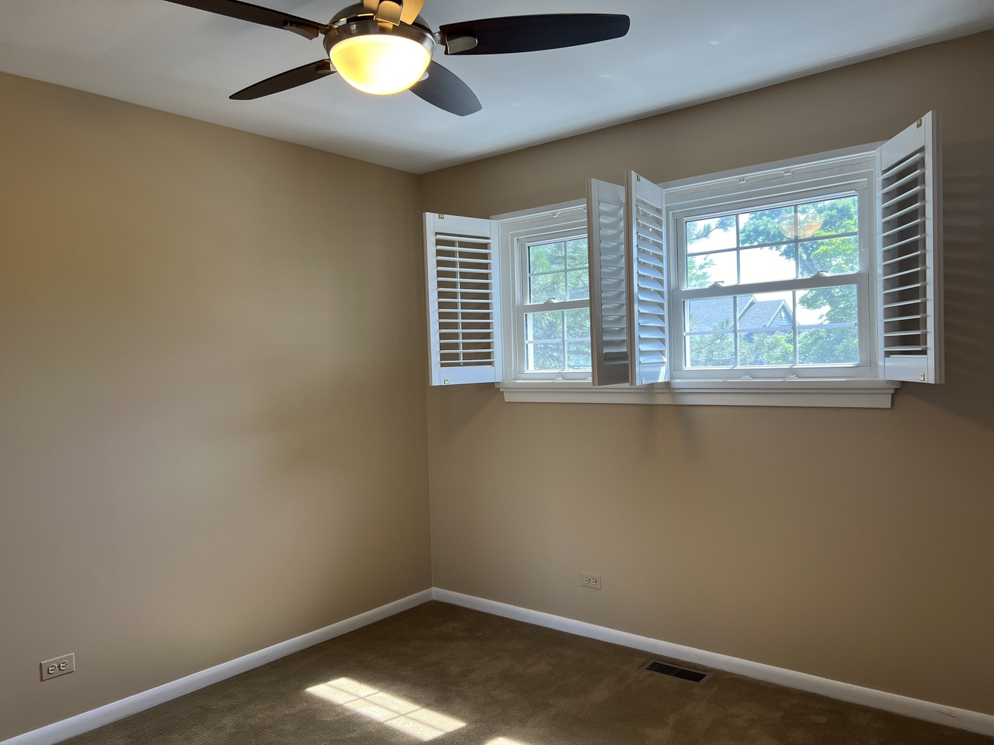 36 Sarahs Grove Lane