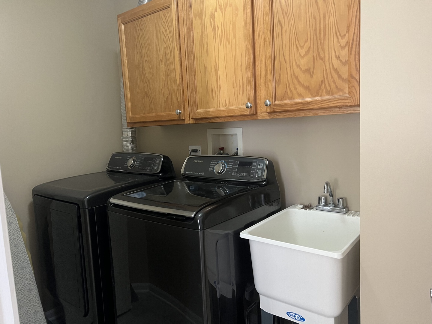 3257 Cool Springs Court