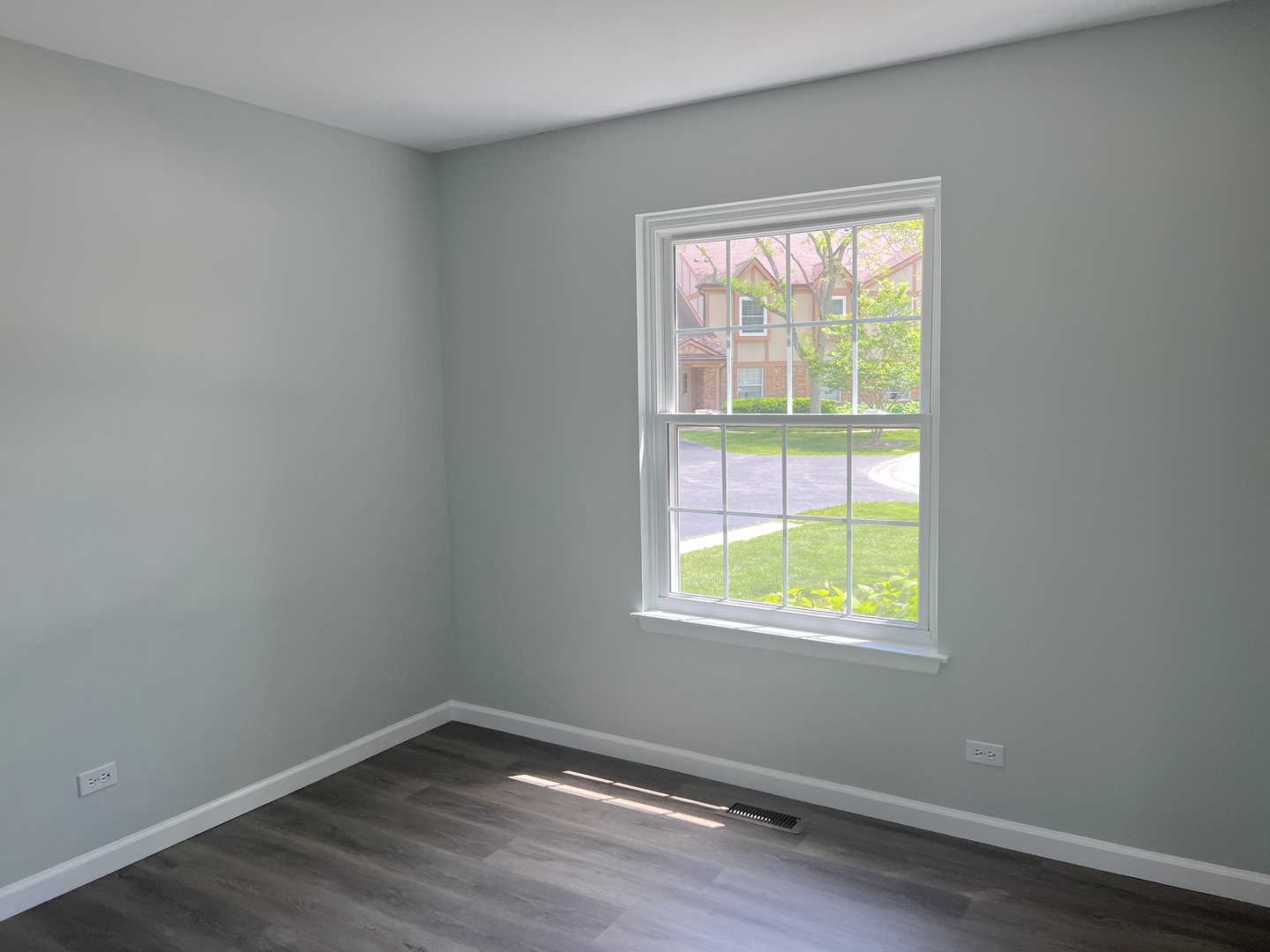 1176 Auburn Lane Unit: 1176