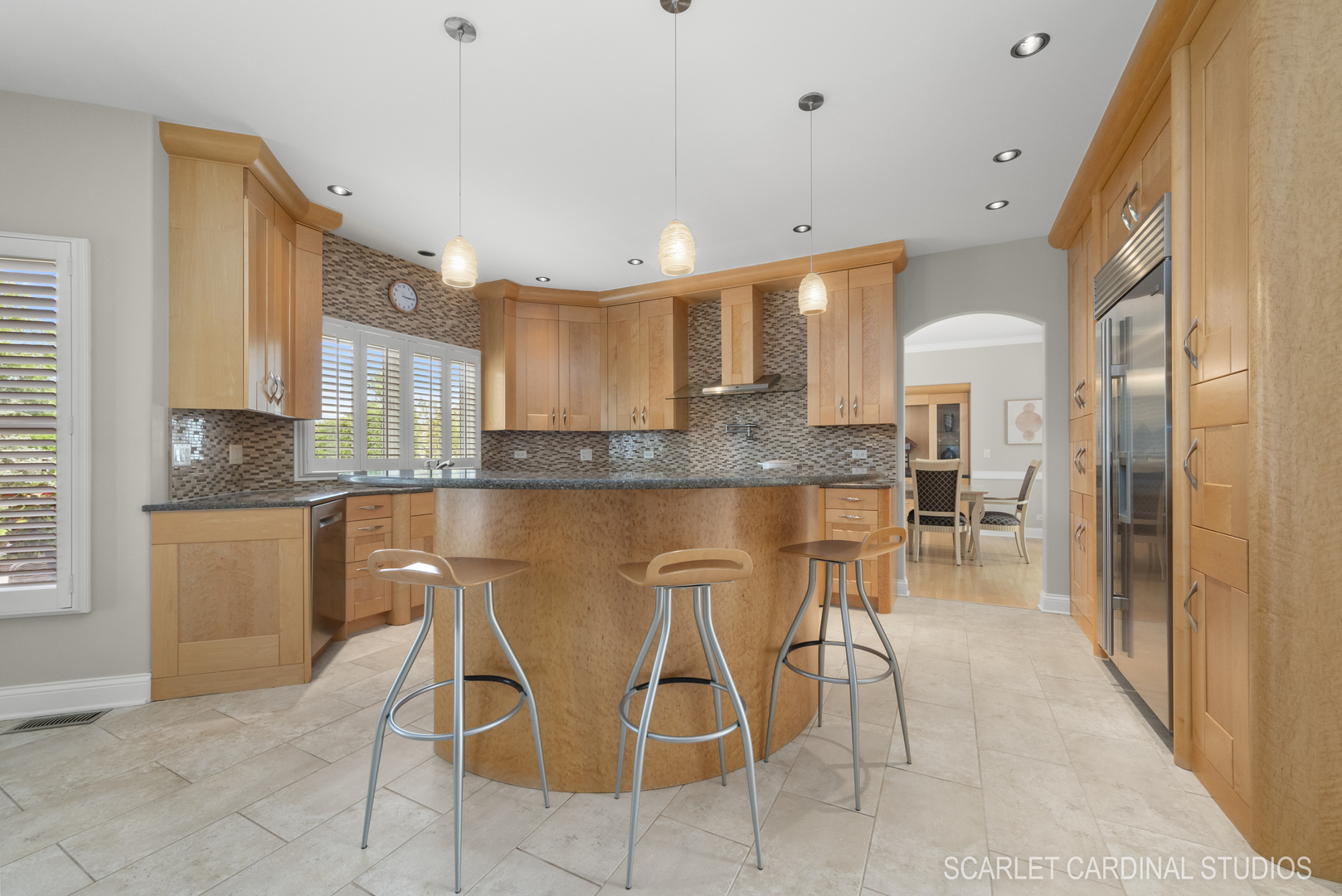 2408 Stoneleigh Court