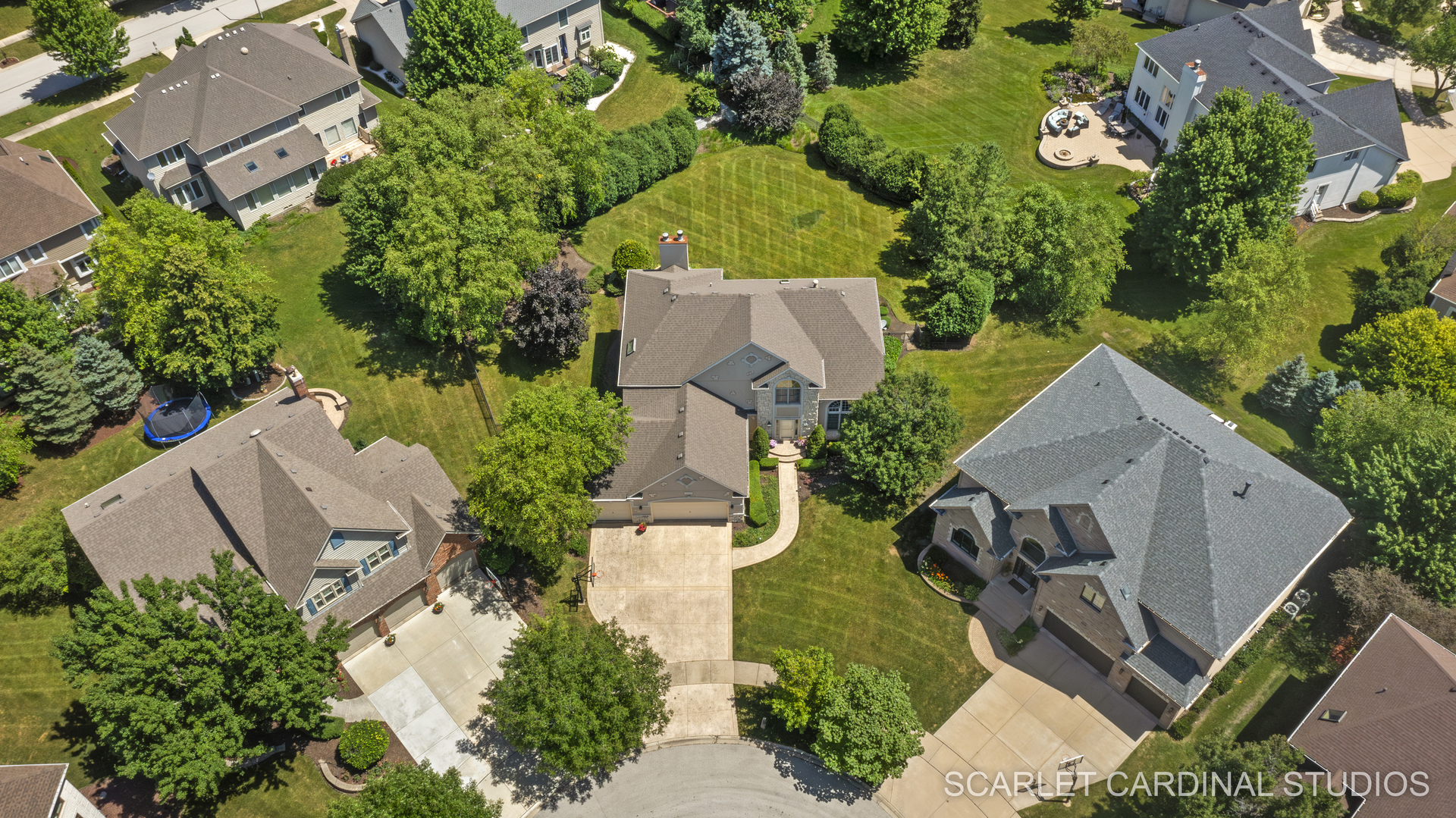 2408 Stoneleigh Court