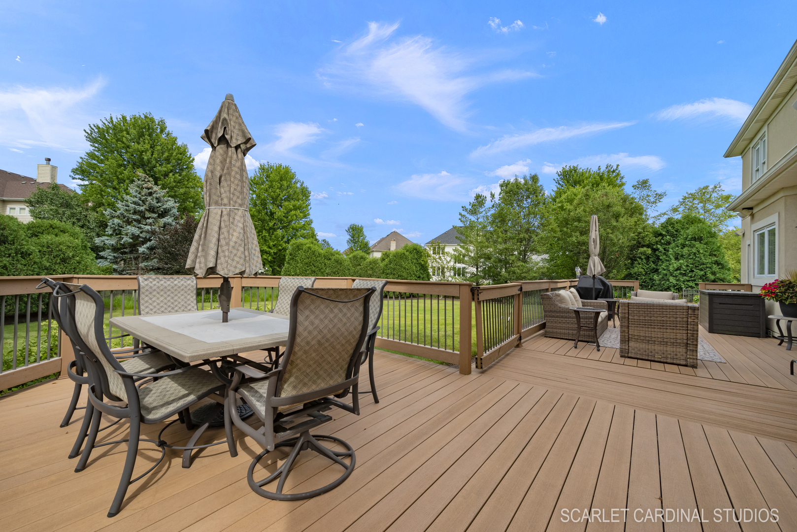 2408 Stoneleigh Court