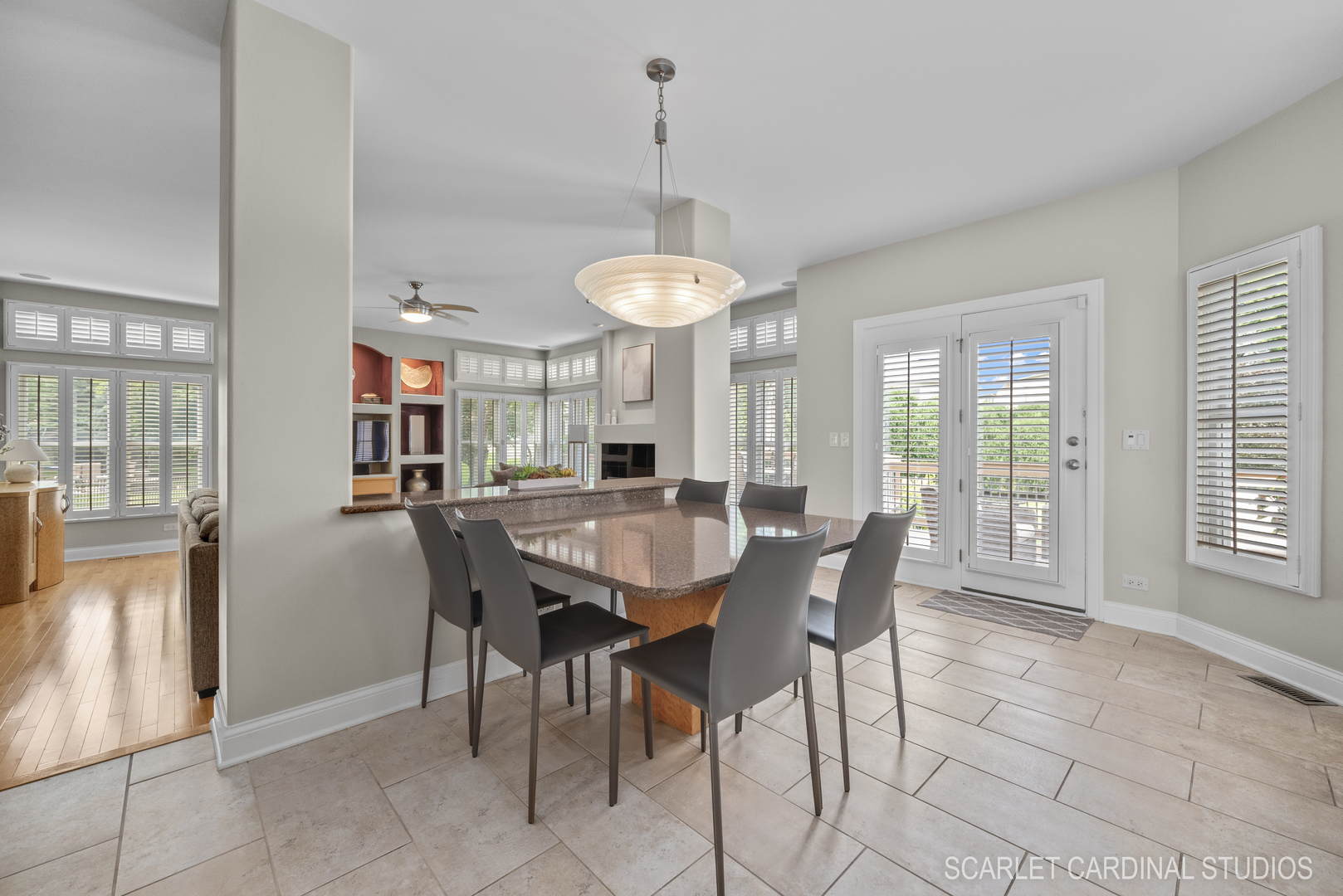 2408 Stoneleigh Court
