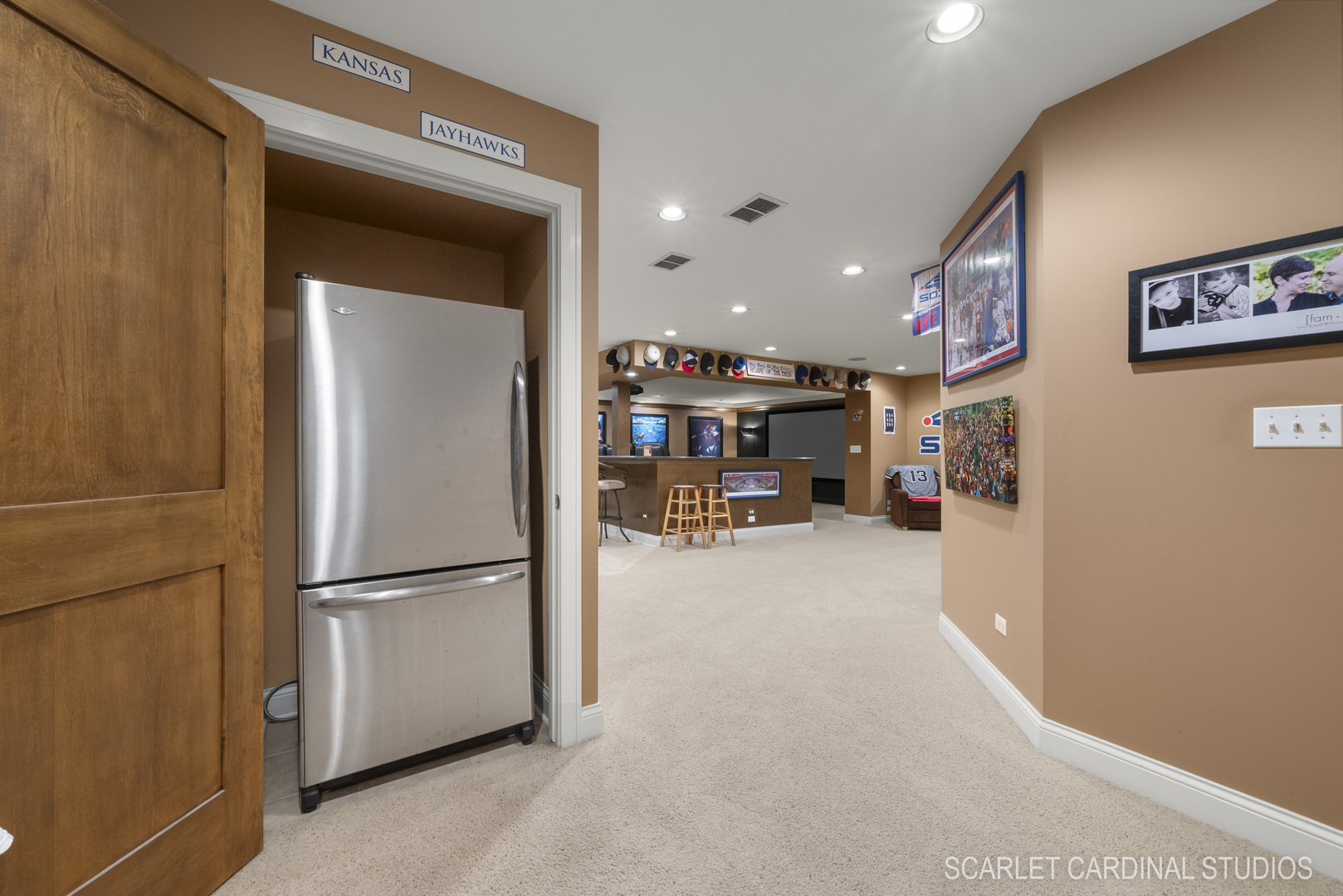 2408 Stoneleigh Court