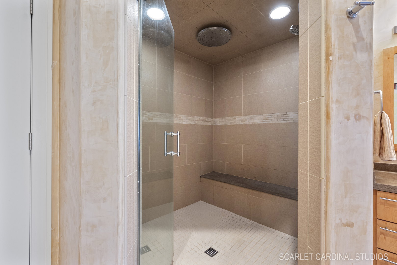 2408 Stoneleigh Court