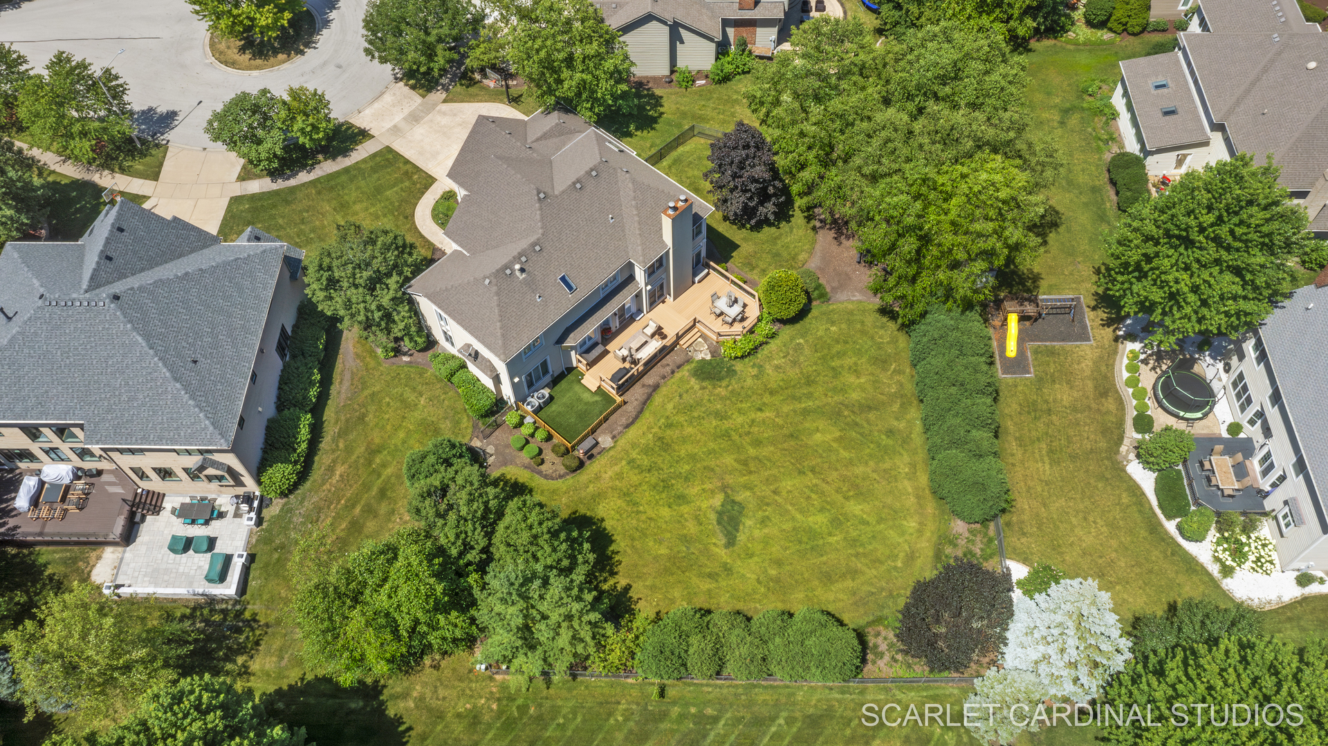2408 Stoneleigh Court