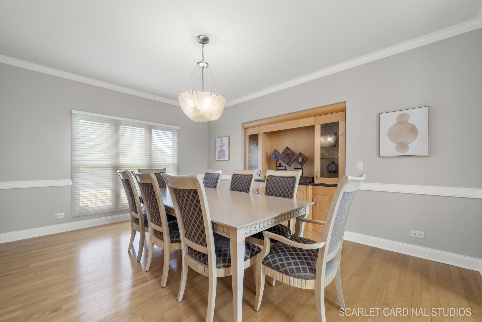 2408 Stoneleigh Court