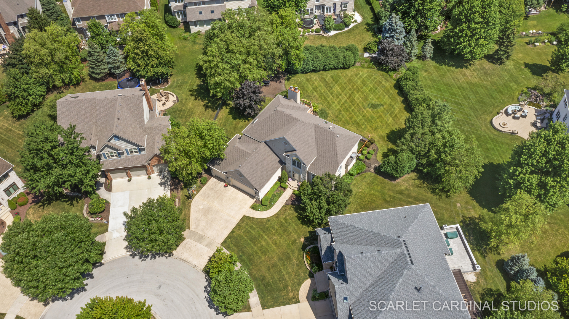 2408 Stoneleigh Court