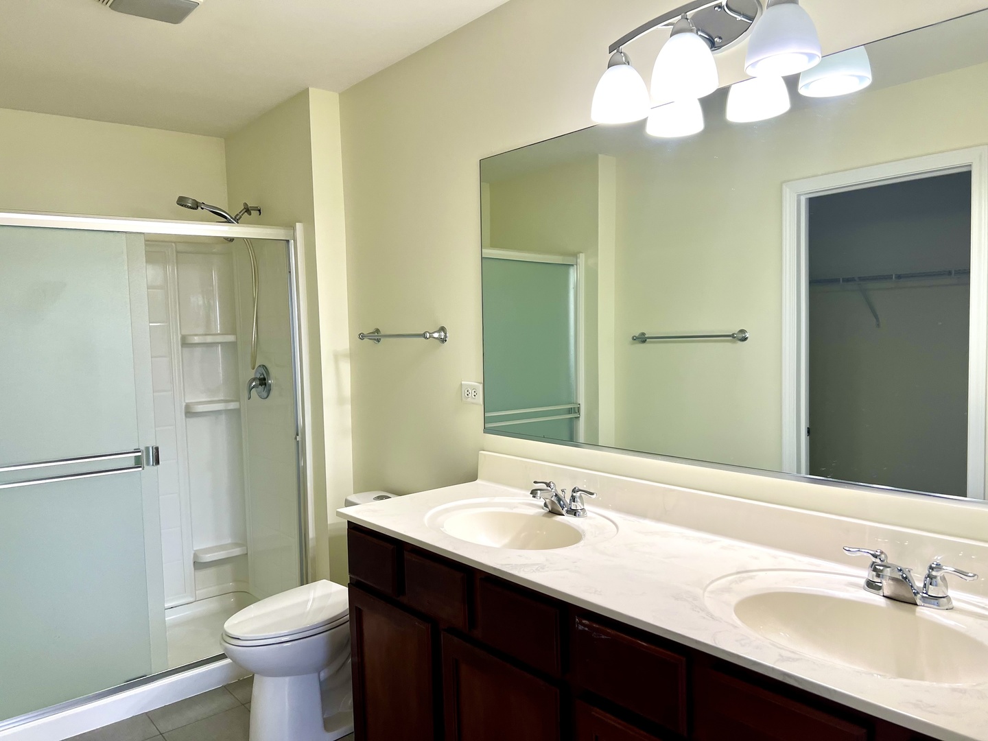 2546 Dunraven Avenue