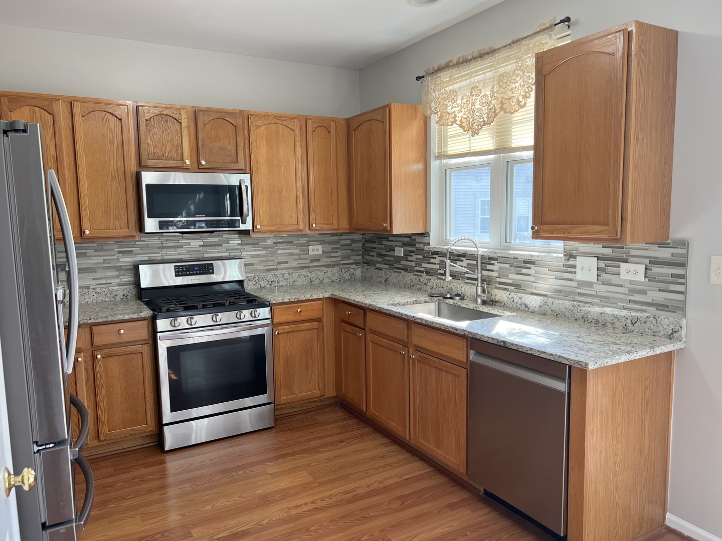 424 N Commerce Street