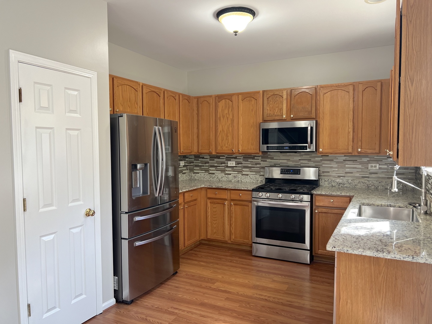 424 N Commerce Street