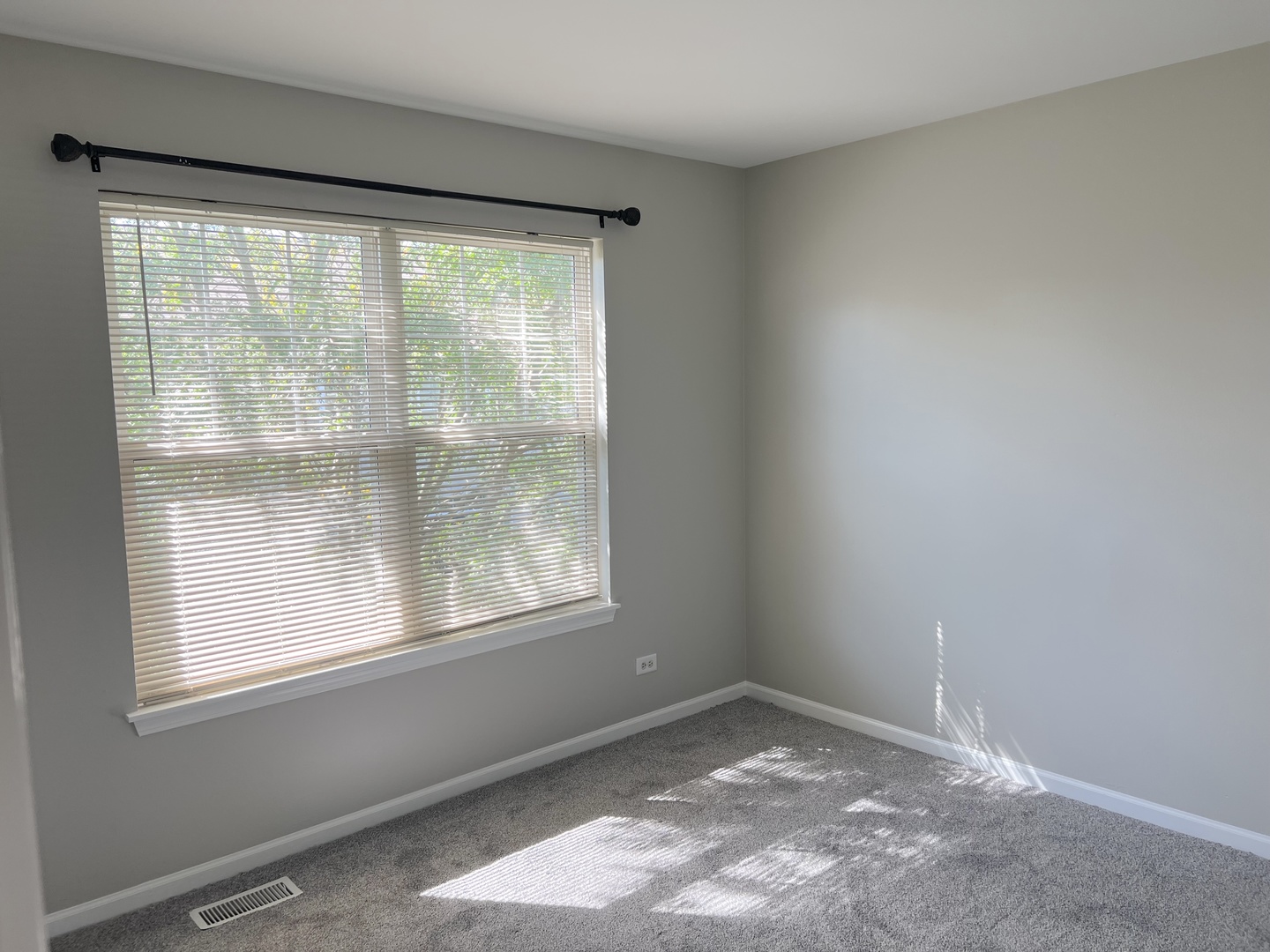 424 N Commerce Street