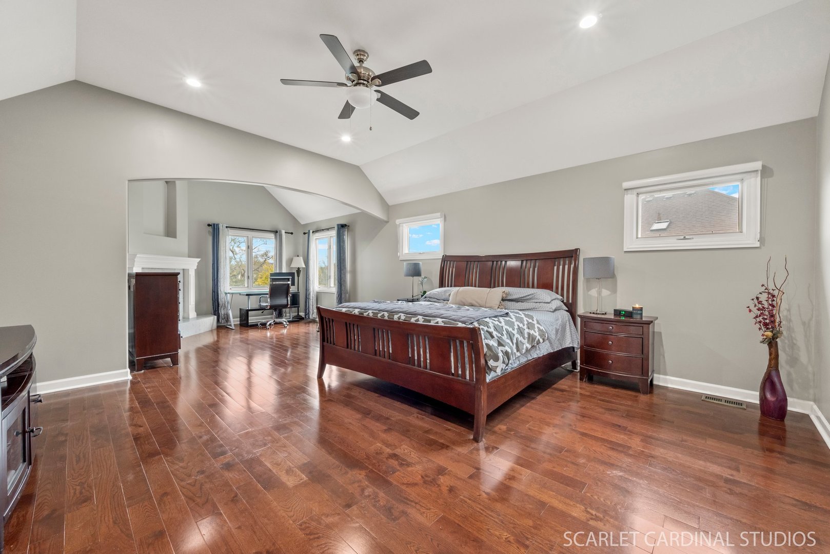 2236 COMSTOCK Lane