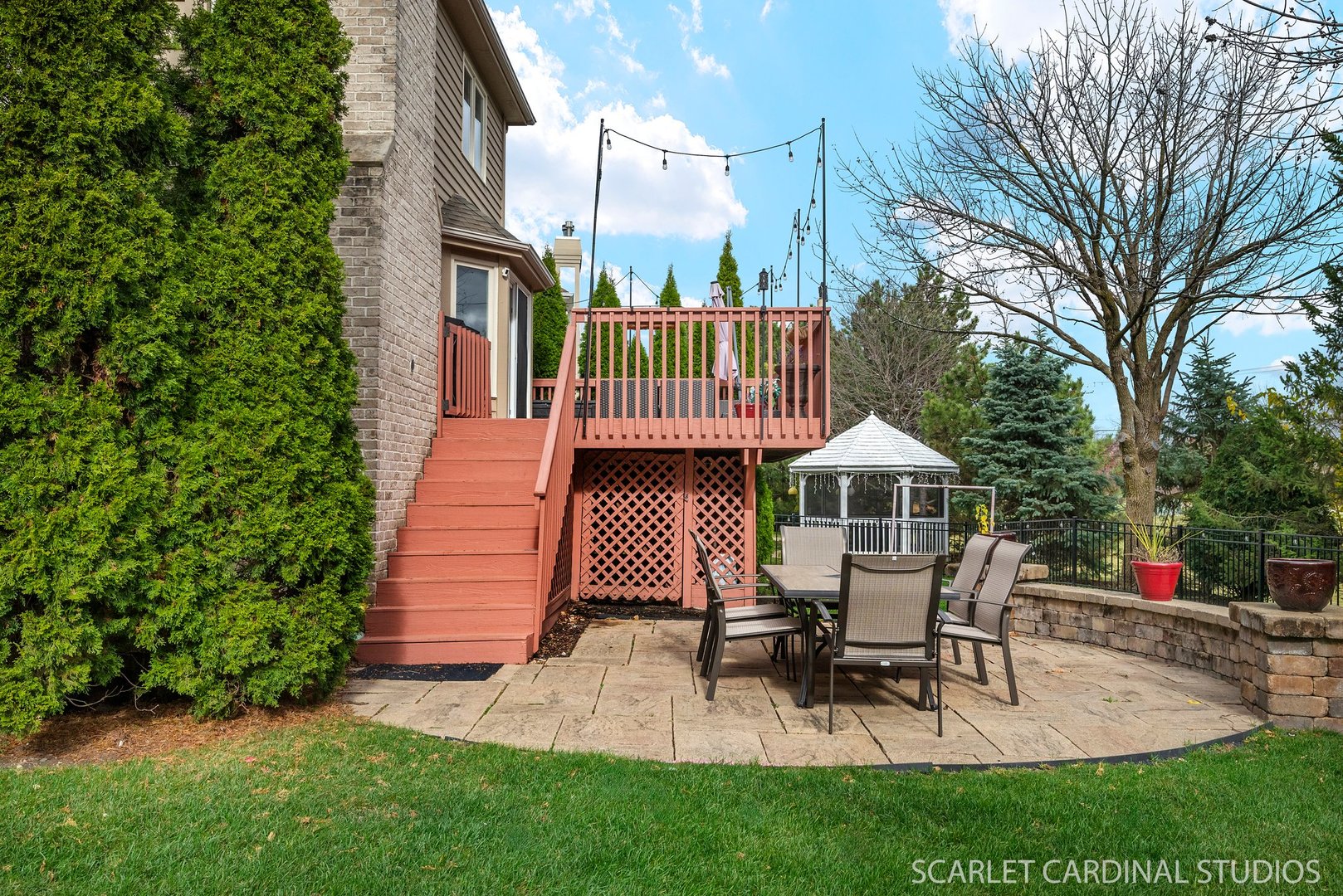 2236 COMSTOCK Lane