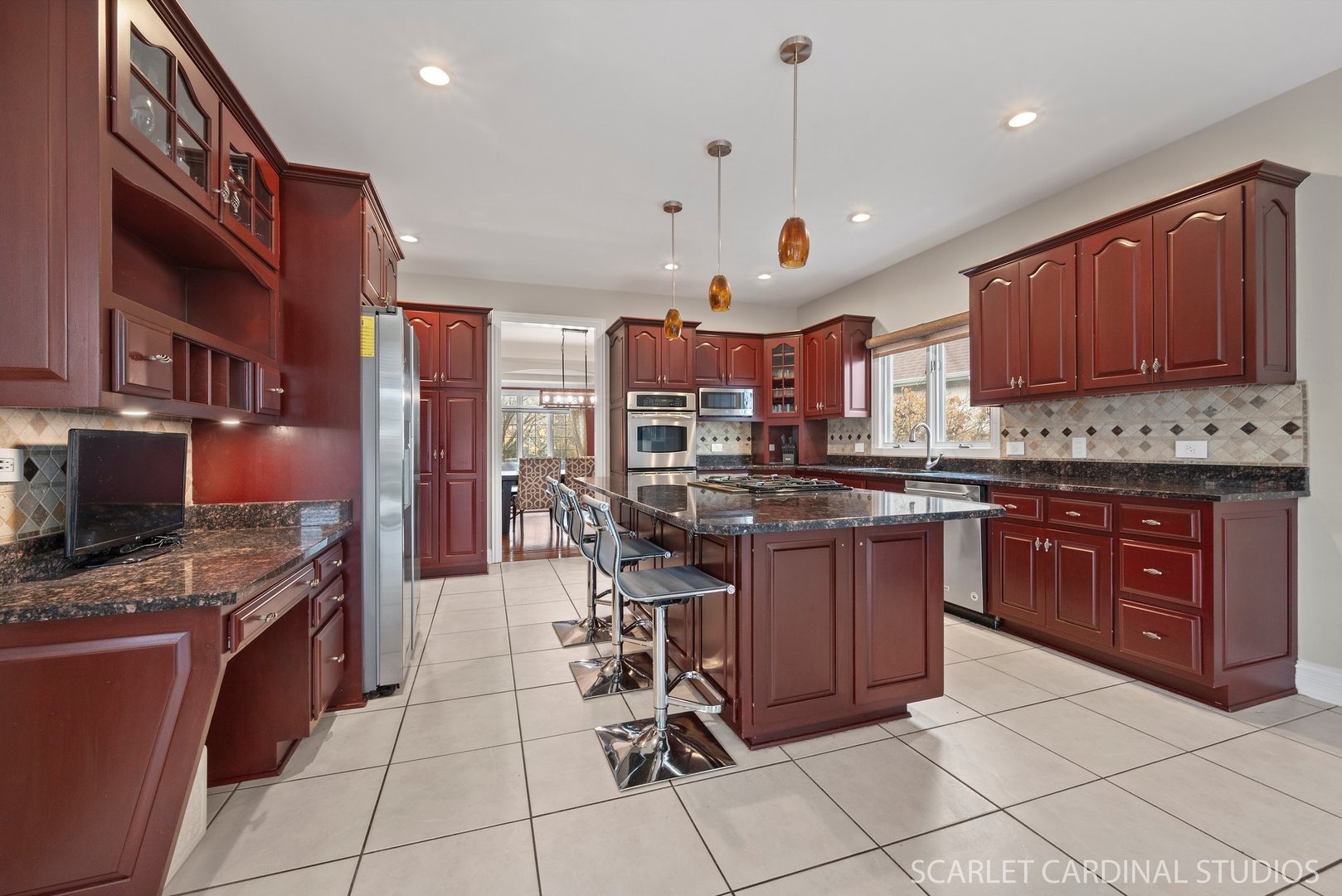 2236 COMSTOCK Lane