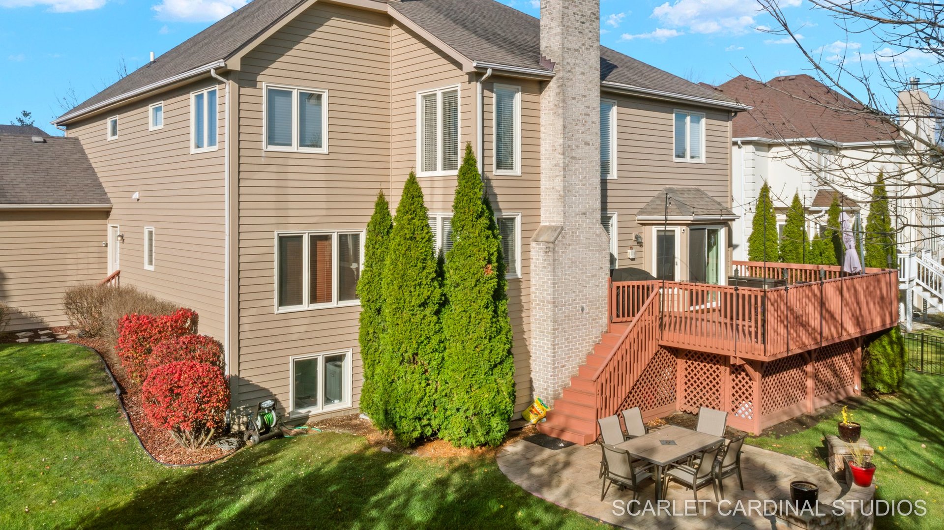 2236 COMSTOCK Lane