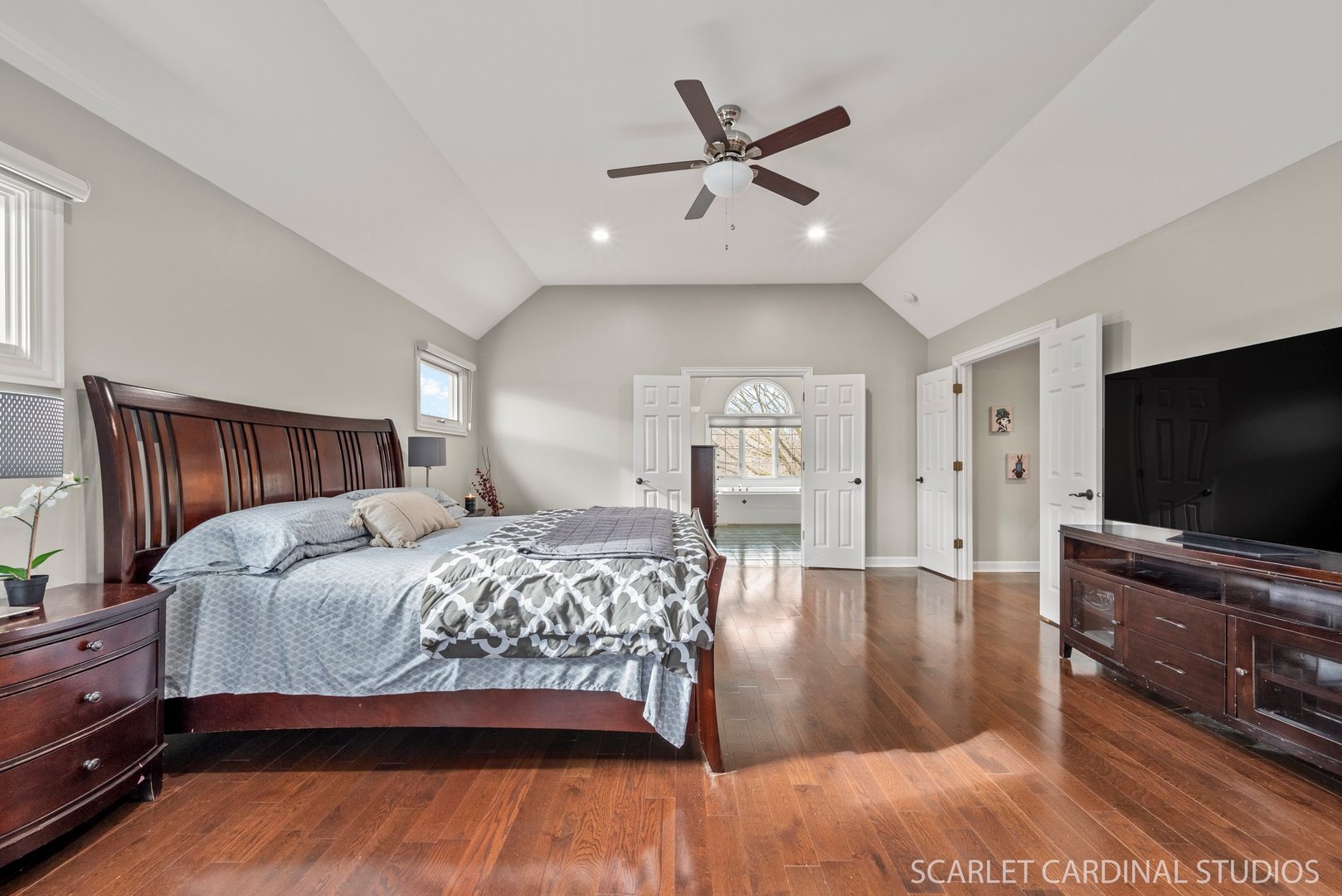 2236 COMSTOCK Lane