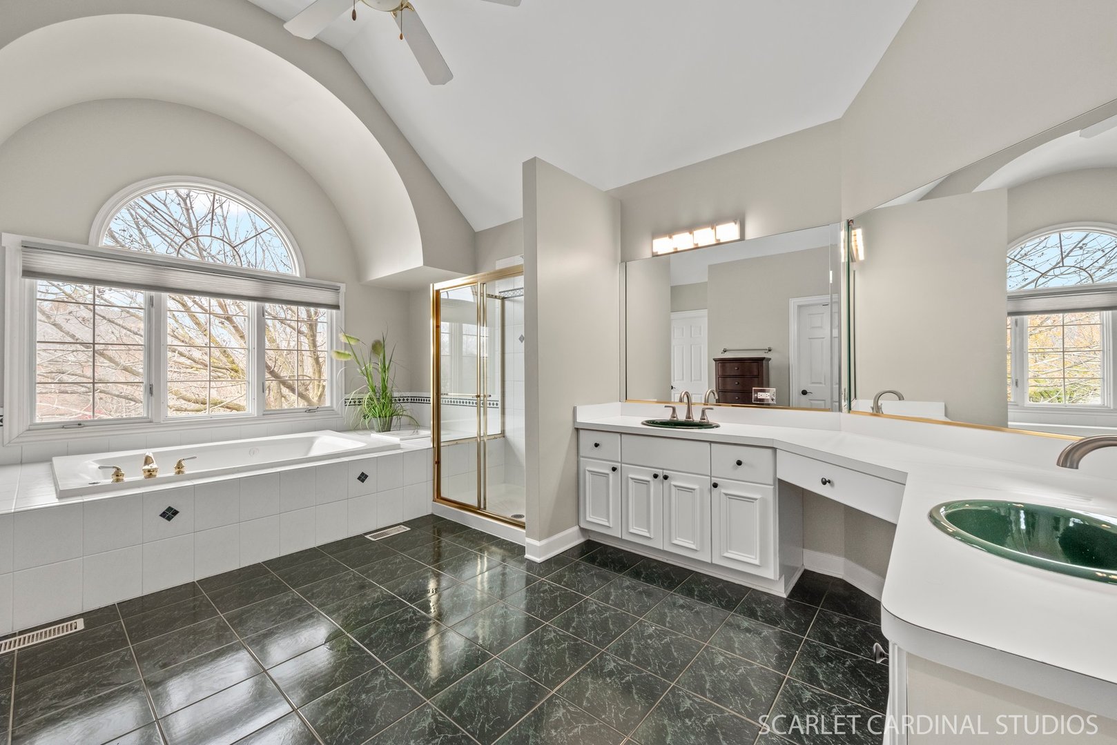 2236 COMSTOCK Lane