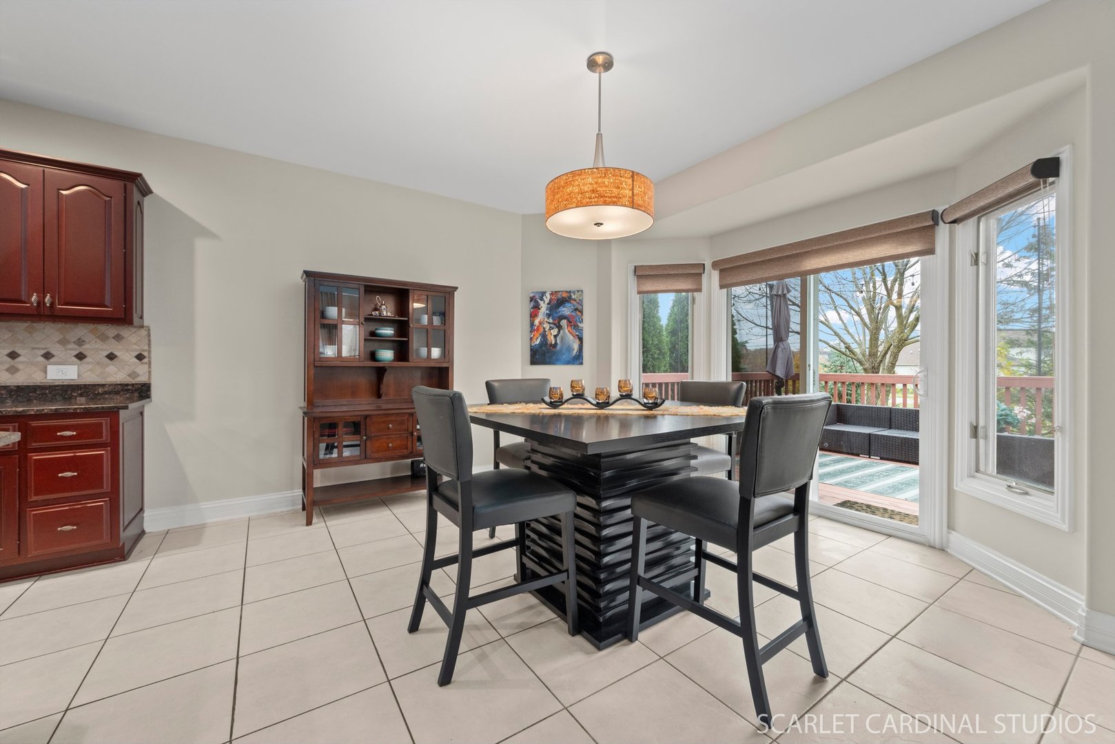 2236 COMSTOCK Lane