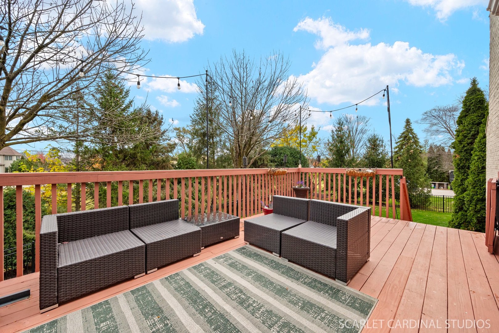 2236 COMSTOCK Lane