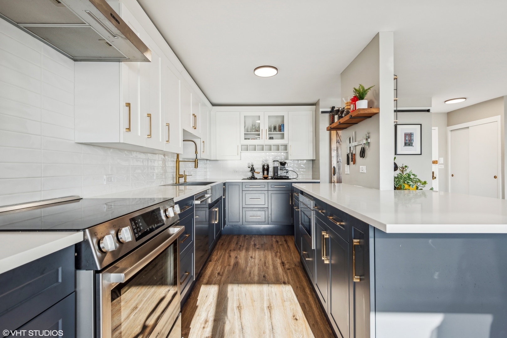 3550 N Lake Shore Drive Unit: 2504