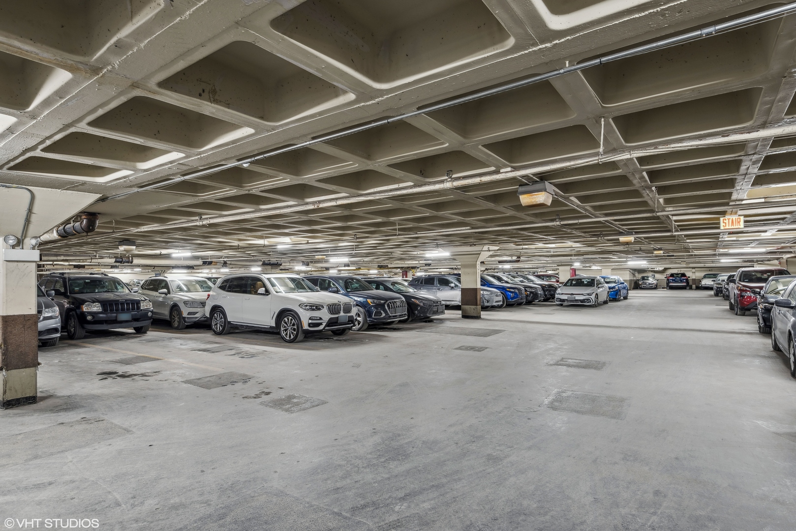 3550 N Lake Shore Drive Unit: 2504