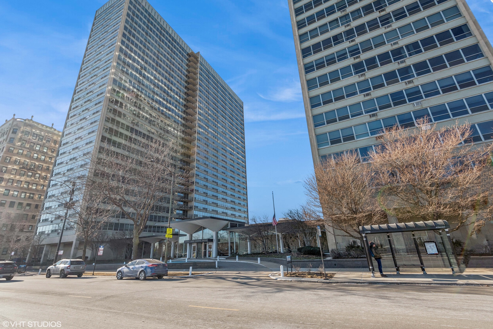 3550 N Lake Shore Drive Unit: 2504