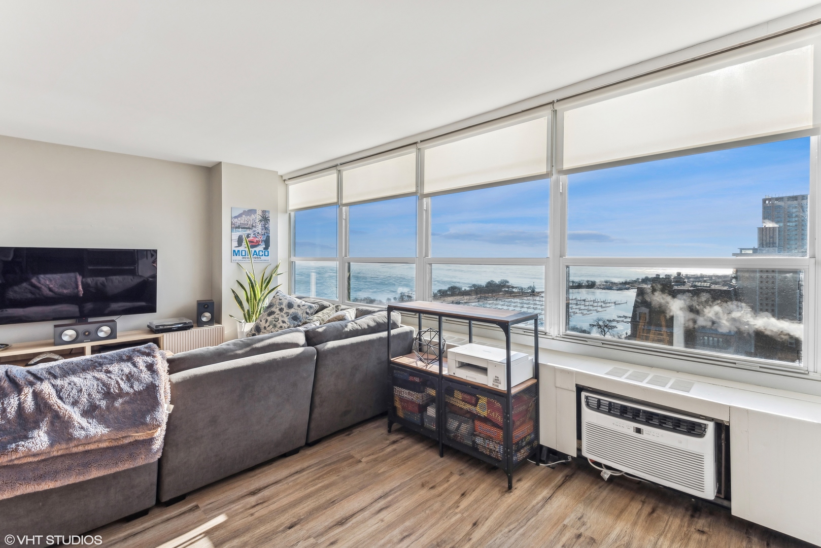 3550 N Lake Shore Drive Unit: 2504