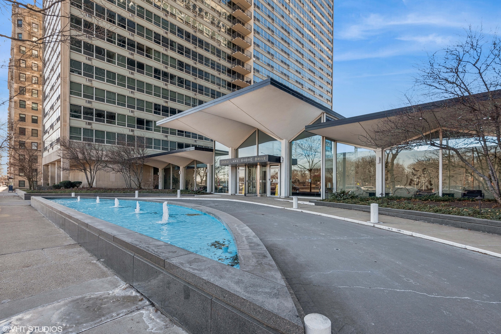 3550 N Lake Shore Drive Unit: 2504