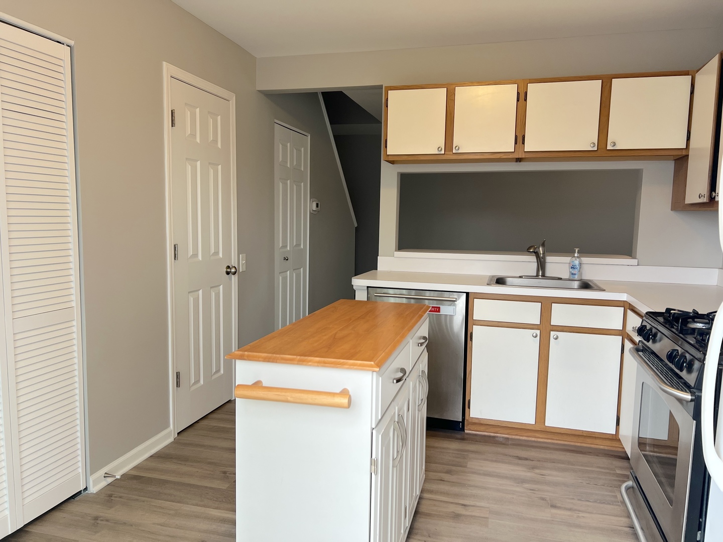 1704 Normantown Road Unit: 445
