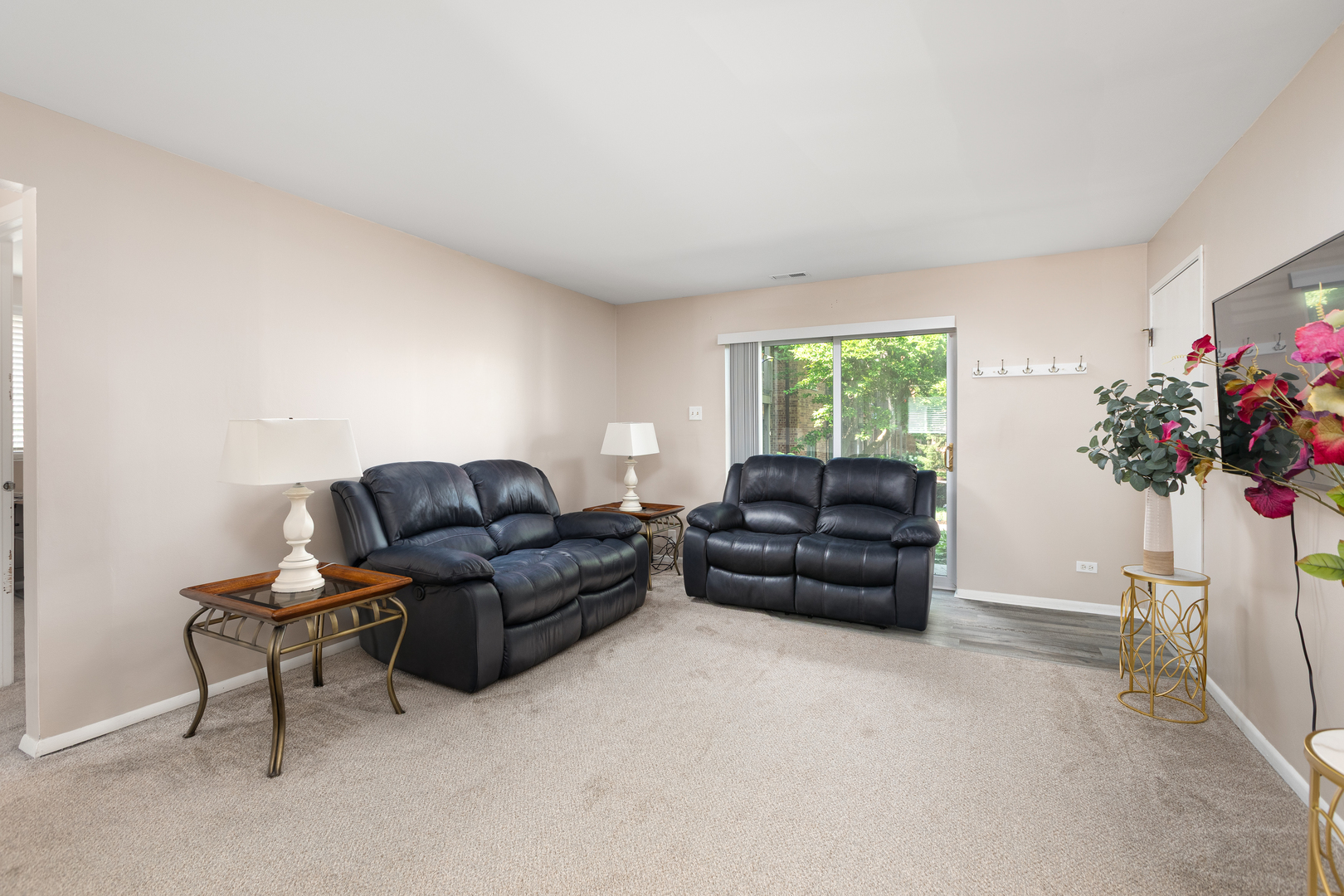 1500 S Fairfield Avenue Unit: 2A