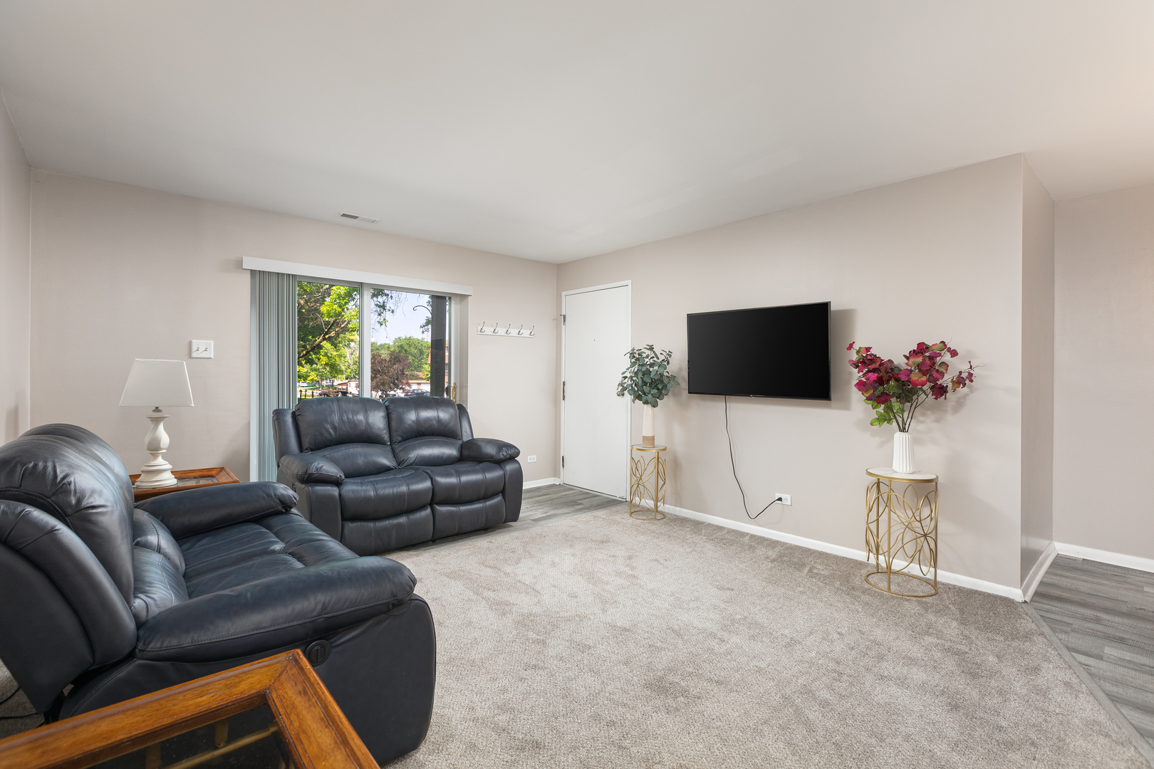 1500 S Fairfield Avenue Unit: 2A