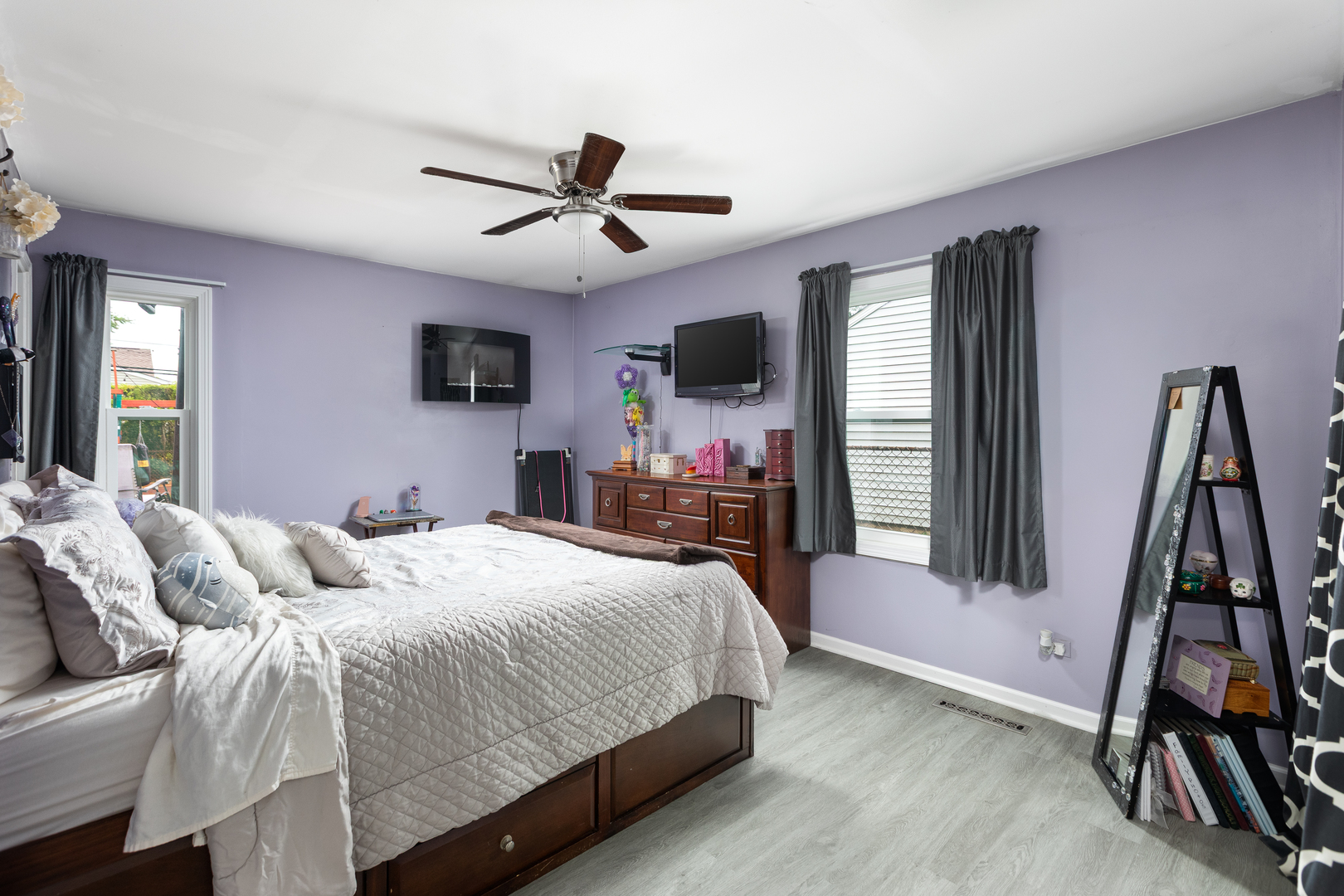 121 E Briarwood Drive