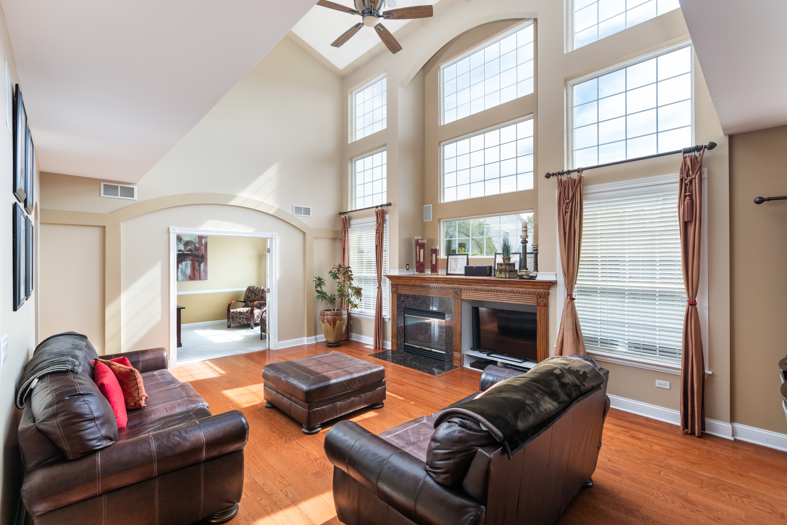 2151 KEMMERER Lane